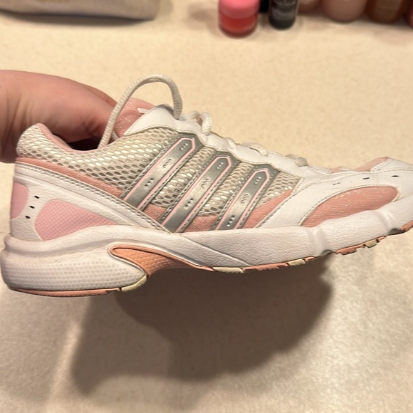 Adidas pink and white running shoes - Picture 3 of 5